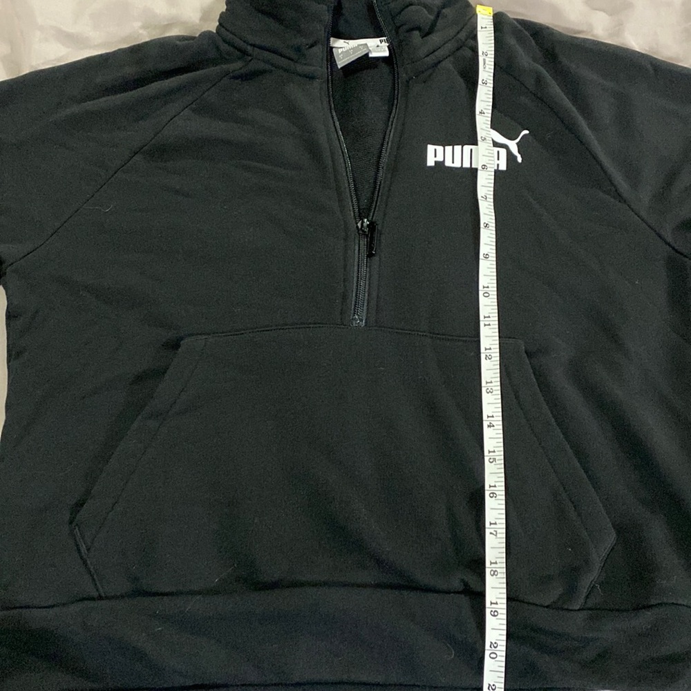 Women’s Puma Half zip sweatshirt Small